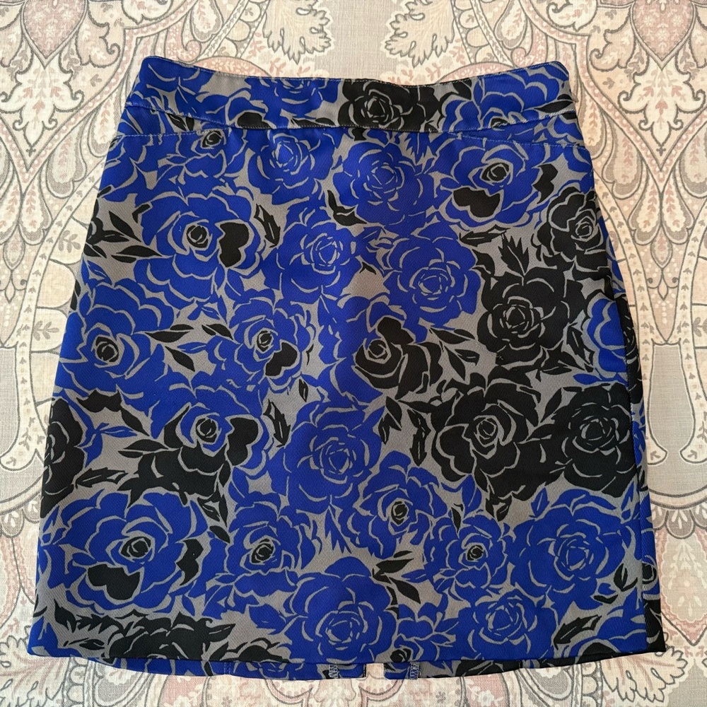 Banana Republic Blue Black Floral Skirt w/ Pockets & Back Slit